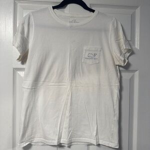 Vineyard Vines T